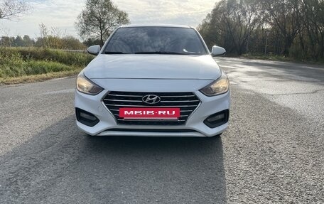 Hyundai Solaris II рестайлинг, 2018 год, 740 000 рублей, 3 фотография