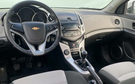 Chevrolet Cruze II, 2013 год, 950 000 рублей, 12 фотография