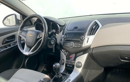 Chevrolet Cruze II, 2013 год, 950 000 рублей, 14 фотография