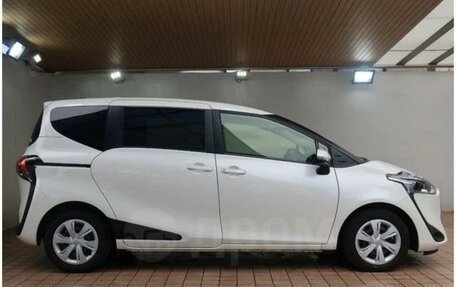 Toyota Sienta II, 2020 год, 900 000 рублей, 4 фотография