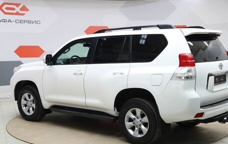 Toyota Land Cruiser Prado 150 рестайлинг 2, 2012 год, 3 250 000 рублей, 7 фотография