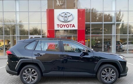 Toyota RAV4, 2024 год, 4 900 000 рублей, 4 фотография