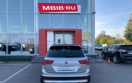 Volkswagen Tiguan II, 2019 год, 2 549 000 рублей, 6 фотография