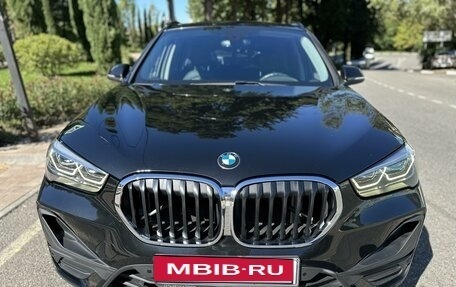 BMW X1, 2020 год, 3 300 000 рублей, 2 фотография