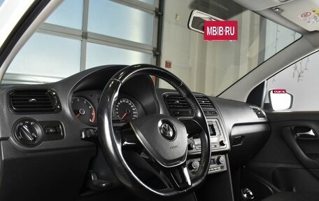 Volkswagen Polo VI (EU Market), 2016 год, 700 999 рублей, 7 фотография