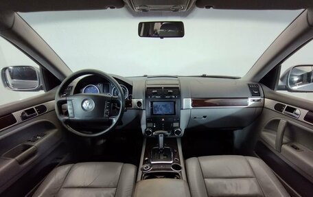 Volkswagen Touareg III, 2005 год, 1 057 000 рублей, 7 фотография