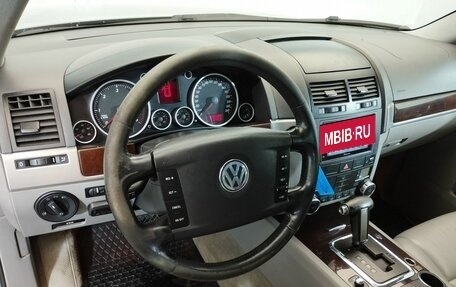 Volkswagen Touareg III, 2005 год, 1 057 000 рублей, 13 фотография