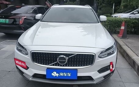 Volvo V90 Cross Country I рестайлинг, 2021 год, 5 520 440 рублей, 2 фотография