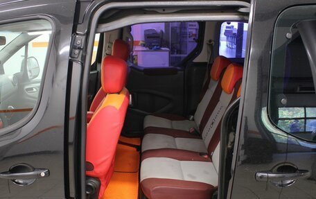 Citroen Berlingo II рестайлинг, 2010 год, 669 900 рублей, 19 фотография