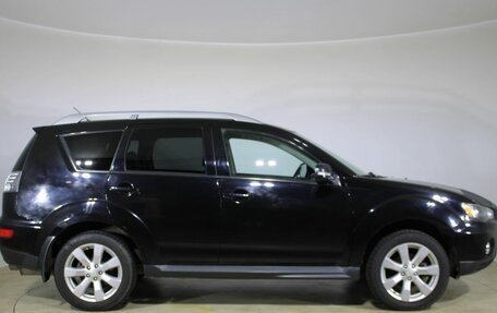 Mitsubishi Outlander III рестайлинг 3, 2010 год, 1 320 000 рублей, 4 фотография