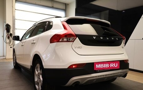 Volvo V40 Cross Country I, 2015 год, 1 670 000 рублей, 6 фотография