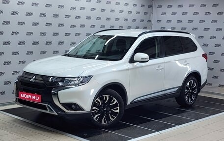 Mitsubishi Outlander III рестайлинг 3, 2021 год, 2 785 000 рублей, 1 фотография