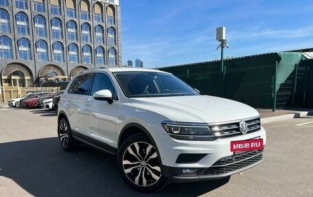 Volkswagen Tiguan II, 2018 год, 2 500 000 рублей, 2 фотография