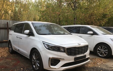 KIA Carnival III, 2019 год, 3 300 000 рублей, 1 фотография