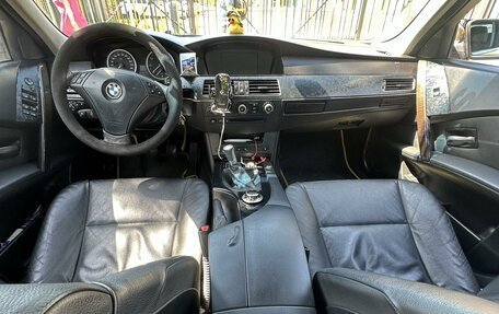 BMW 5 серия, 2004 год, 950 000 рублей, 6 фотография