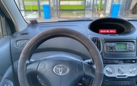 Toyota Yaris Verso, 2005 год, 650 000 рублей, 8 фотография