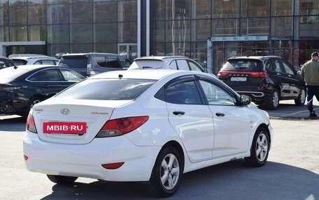 Hyundai Solaris II рестайлинг, 2013 год, 647 000 рублей, 3 фотография