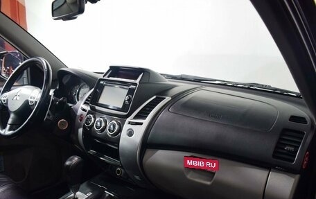 Mitsubishi Pajero Sport II рестайлинг, 2014 год, 2 297 000 рублей, 14 фотография