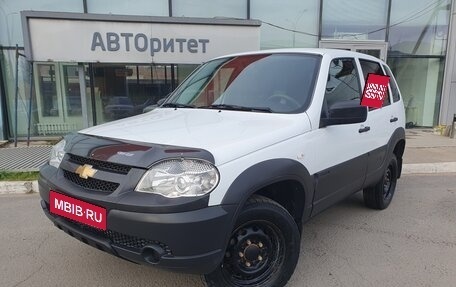 Chevrolet Niva I рестайлинг, 2019 год, 965 000 рублей, 1 фотография