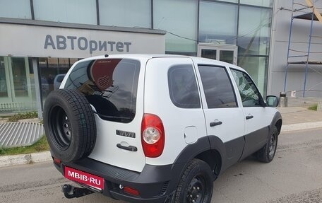 Chevrolet Niva I рестайлинг, 2019 год, 965 000 рублей, 3 фотография