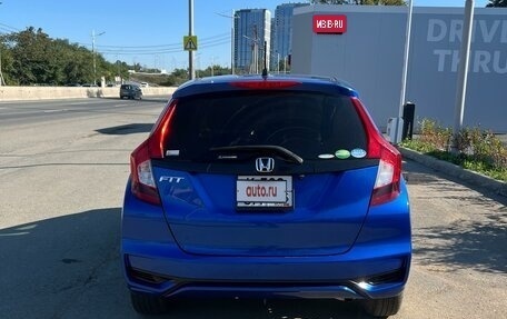 Honda Fit III, 2018 год, 1 180 000 рублей, 4 фотография