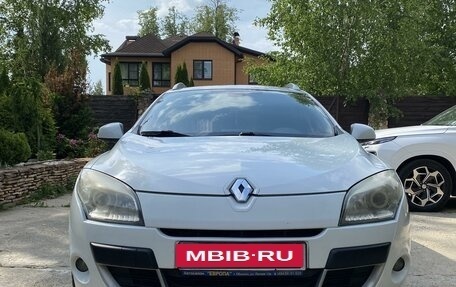 Renault Megane III, 2010 год, 820 000 рублей, 2 фотография