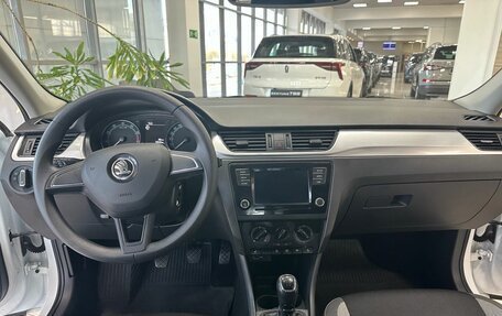 Skoda Rapid I, 2019 год, 1 400 000 рублей, 12 фотография