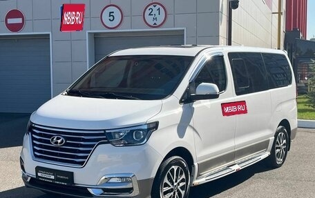 Hyundai Grand Starex Grand Starex I рестайлинг 2, 2019 год, 5 000 000 рублей, 1 фотография