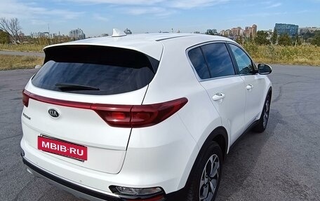 KIA Sportage IV рестайлинг, 2018 год, 2 500 000 рублей, 6 фотография