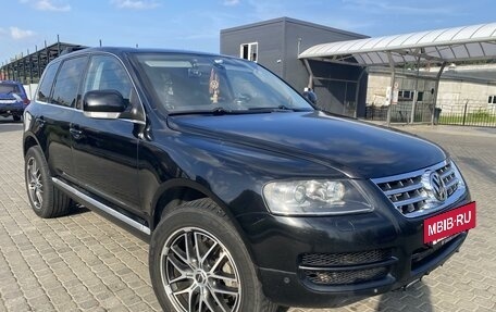 Volkswagen Touareg III, 2006 год, 1 200 000 рублей, 28 фотография