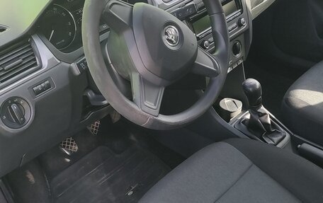 Skoda Rapid I, 2015 год, 950 000 рублей, 5 фотография