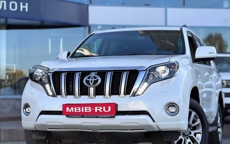 Toyota Land Cruiser Prado 150 рестайлинг 2, 2017 год, 4 690 000 рублей, 36 фотография