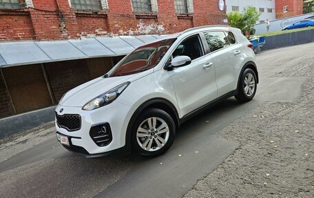 KIA Sportage IV рестайлинг, 2018 год, 2 345 000 рублей, 4 фотография