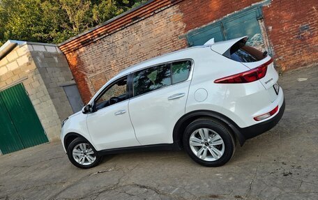 KIA Sportage IV рестайлинг, 2018 год, 2 345 000 рублей, 6 фотография