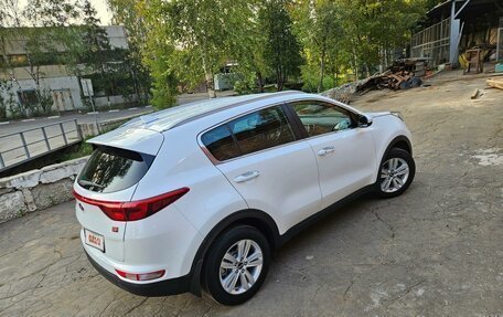 KIA Sportage IV рестайлинг, 2018 год, 2 345 000 рублей, 5 фотография