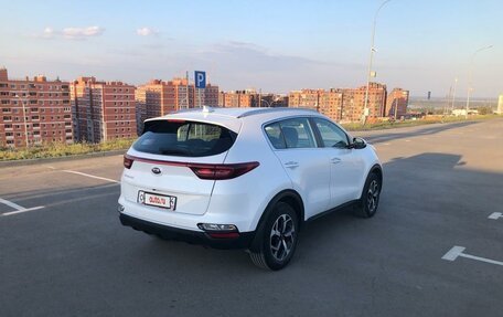 KIA Sportage IV рестайлинг, 2020 год, 2 350 000 рублей, 3 фотография