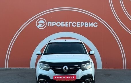 Renault Logan II, 2018 год, 890 000 рублей, 2 фотография