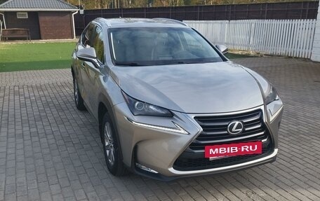 Lexus NX I, 2015 год, 2 650 000 рублей, 3 фотография