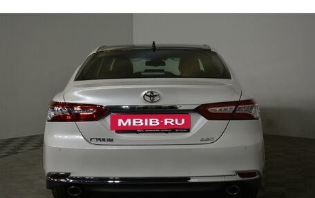 Toyota Camry, 2023 год, 5 190 000 рублей, 6 фотография