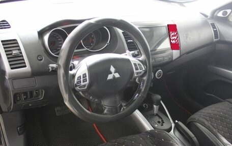 Mitsubishi Outlander III рестайлинг 3, 2007 год, 950 000 рублей, 12 фотография