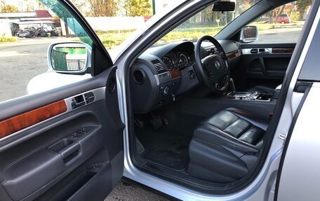 Volkswagen Touareg III, 2005 год, 1 195 000 рублей, 19 фотография