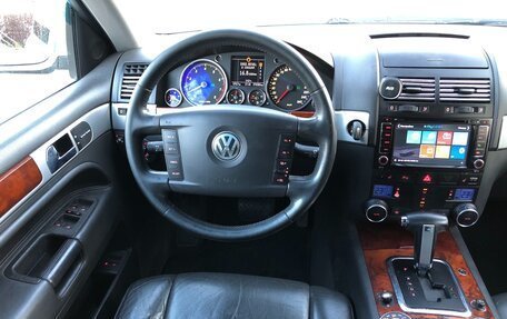 Volkswagen Touareg III, 2005 год, 1 195 000 рублей, 18 фотография