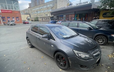 Opel Astra J, 2010 год, 630 000 рублей, 4 фотография