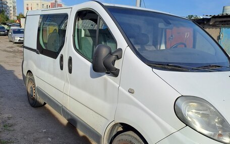 Renault Trafic, 2008 год, 950 000 рублей, 3 фотография