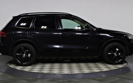 Volkswagen Touareg III, 2010 год, 1 997 000 рублей, 4 фотография