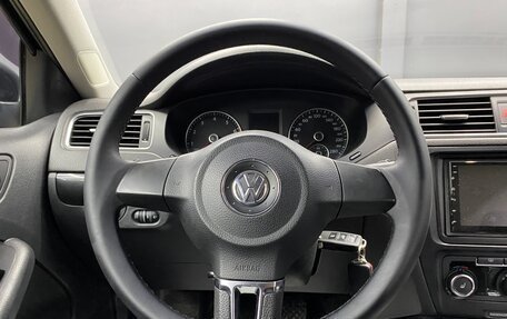 Volkswagen Jetta VI, 2011 год, 870 000 рублей, 7 фотография