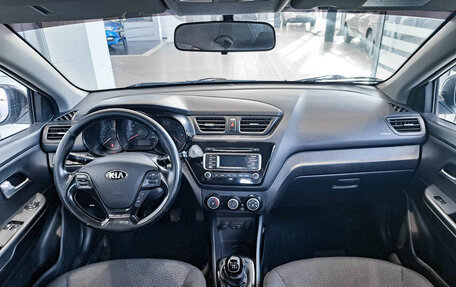 KIA Rio III рестайлинг, 2015 год, 830 754 рублей, 14 фотография