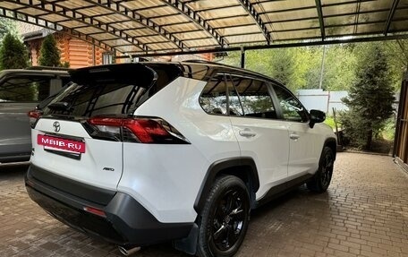 Toyota RAV4, 2021 год, 4 150 000 рублей, 9 фотография