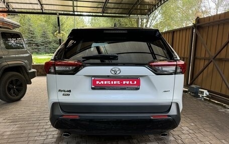 Toyota RAV4, 2021 год, 4 150 000 рублей, 8 фотография