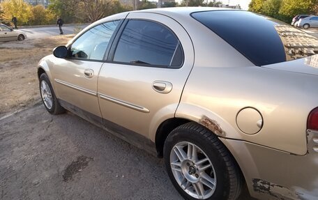 Dodge Stratus II, 2001 год, 155 000 рублей, 1 фотография